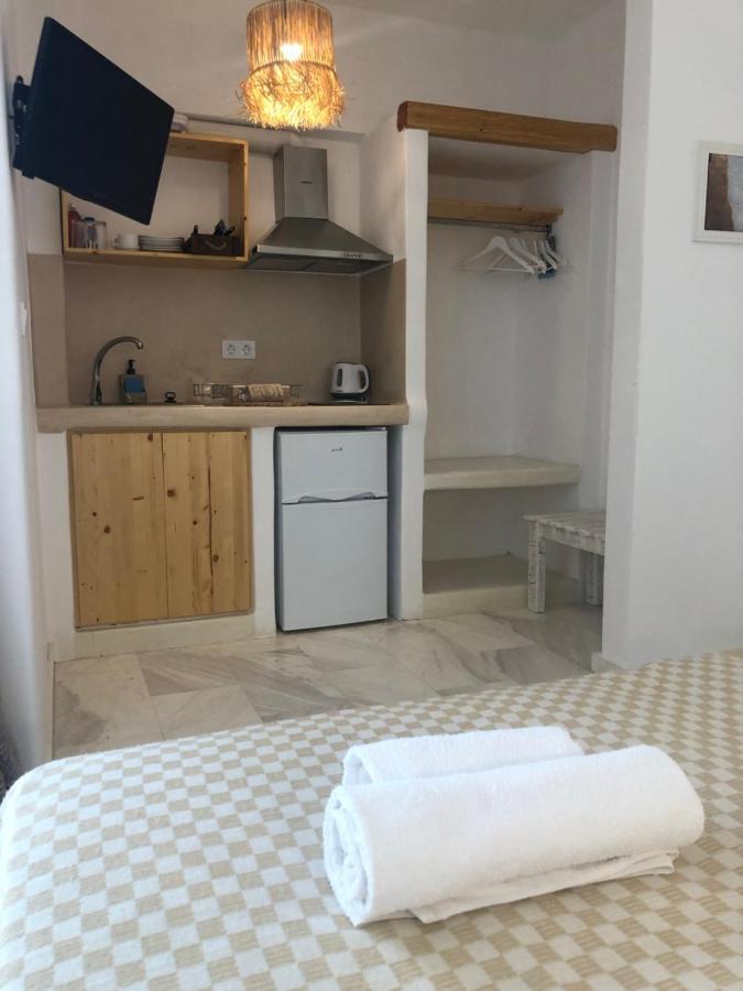 Athina Rooms - Lounge Apartments Parikia  Ngoại thất bức ảnh