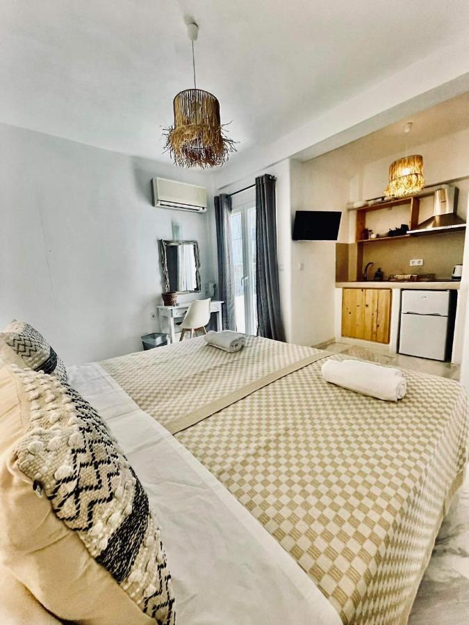 Athina Rooms - Lounge Apartments Parikia  Ngoại thất bức ảnh