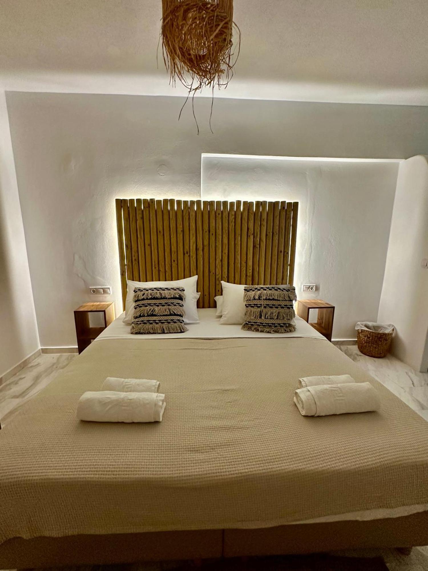 Athina Rooms - Lounge Apartments Parikia  Ngoại thất bức ảnh