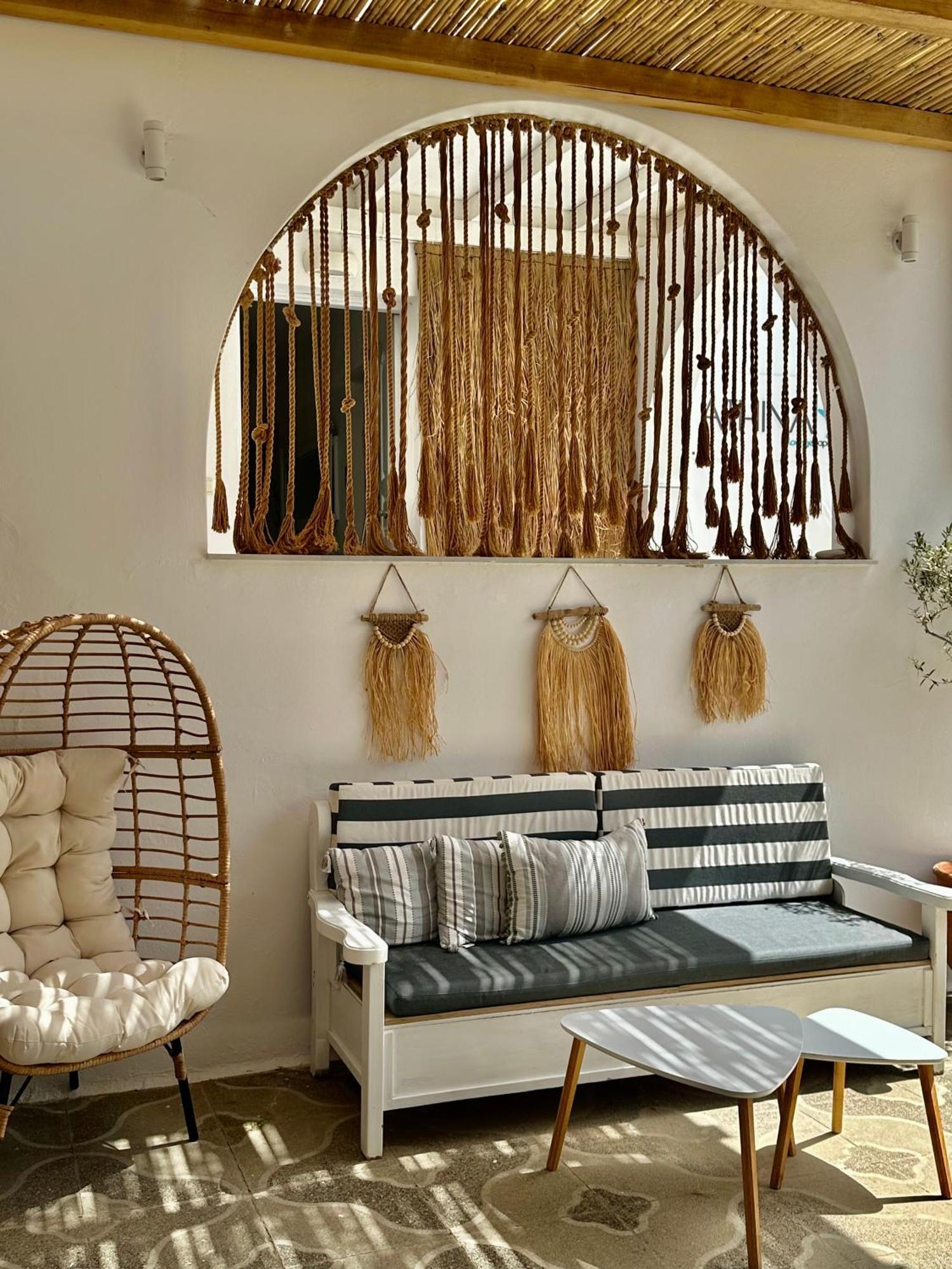 Athina Rooms - Lounge Apartments Parikia  Ngoại thất bức ảnh
