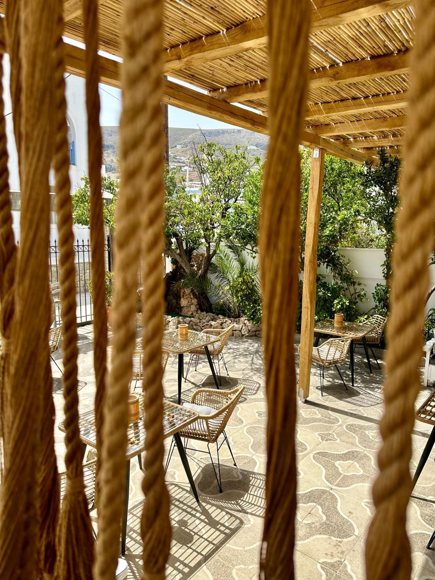 Athina Rooms - Lounge Apartments Parikia  Ngoại thất bức ảnh