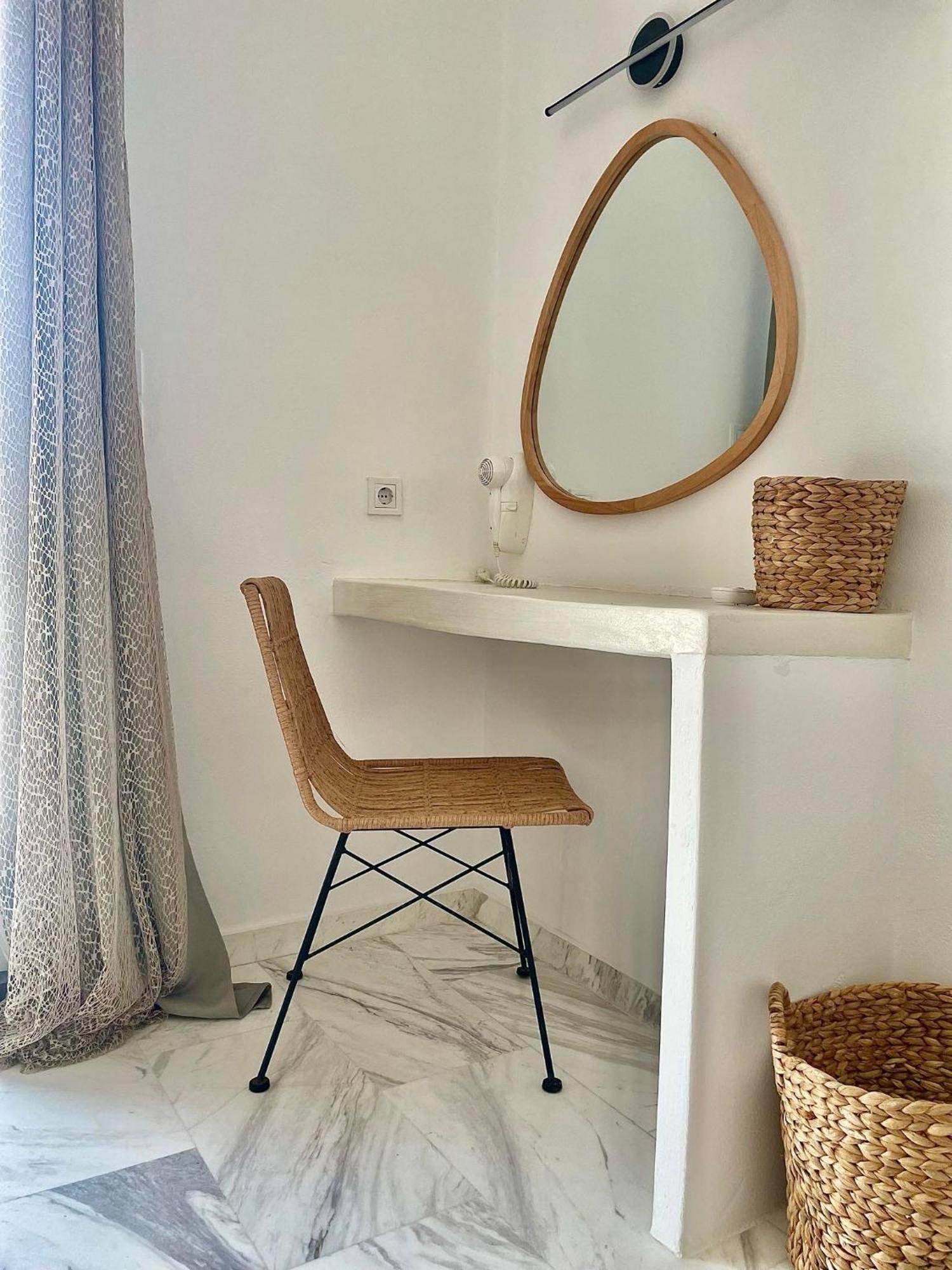 Athina Rooms - Lounge Apartments Parikia  Ngoại thất bức ảnh