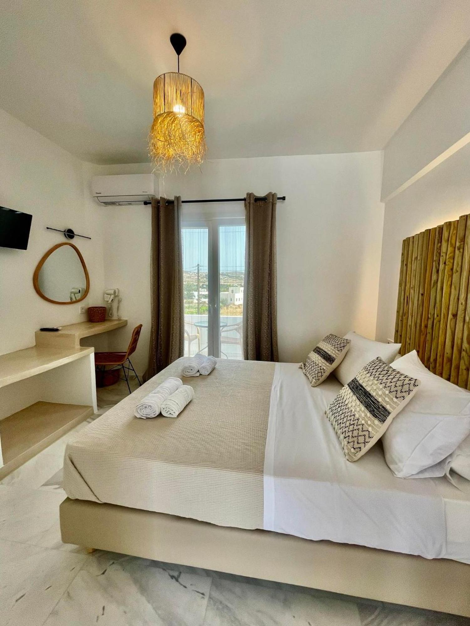 Athina Rooms - Lounge Apartments Parikia  Ngoại thất bức ảnh